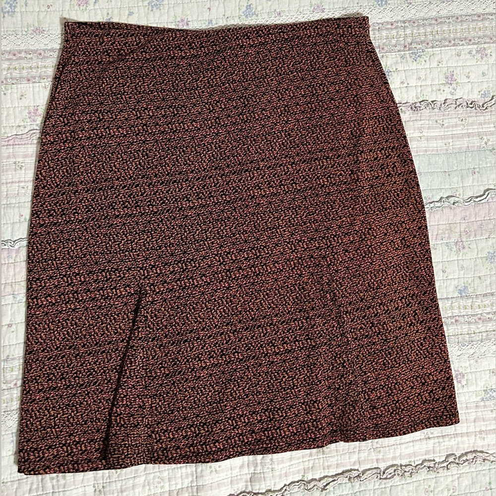 Elegant Pink Women's Skirt